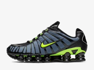 NIKE SHOX SPORTWEAR