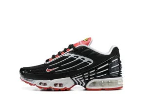 AIR MAX PLUS TN 3 ‘BLACK UNIVERSITY RED’