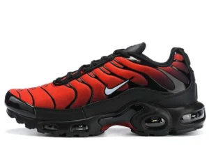 AIR MAX PLUS TN ‘DEADPOOL’