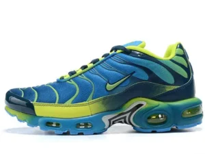 AIR MAX PLUS TN ‘FADE BLUE HERO VOLT’