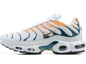 AIR MAX PLUS TN ‘HIKING CARABINE WHITE KUMQUAT MARINA’
