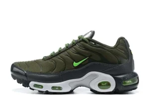 AIR MAX PLUS TN ‘KHAKI VOLT GREEN’