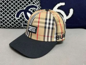 Cap Burberry BY049