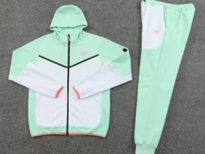 Conjunto Nike Sportswear Tech Fleece Verde Claro