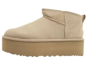 Stivaletti Classic Ultra Mini Platform Donna